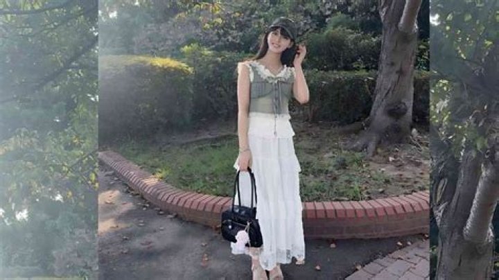 Igarashi Aya Height, Weight, Net Worth, Age, Birthday, Wikipedia, Who, Instagram, Biography