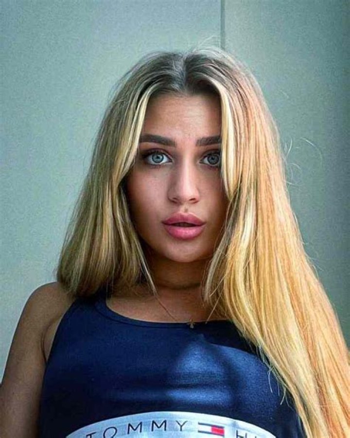 Ilhana Redzovic Height, Weight, Net Worth, Age, Birthday, Wikipedia, Who, Nationality, Biography