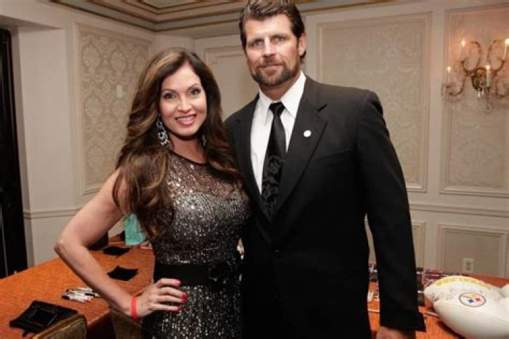 Is Scott Erickson Married to Wife? Or Dating Girlfriend? Kids
