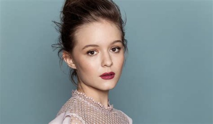 
Izabela Vidovic’s Age, Height, Boyfriend, Net Worth, Biography 