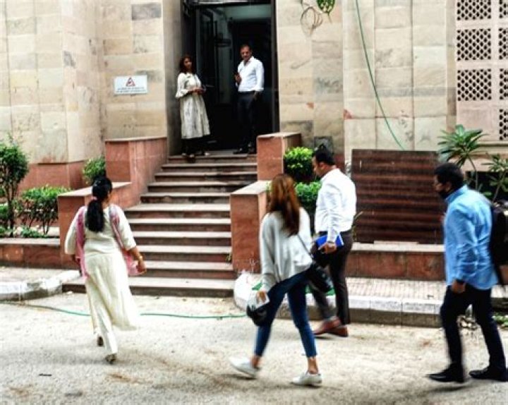 
Rs 200 cr scam case: Jacqueline to appear before Delhi court today 