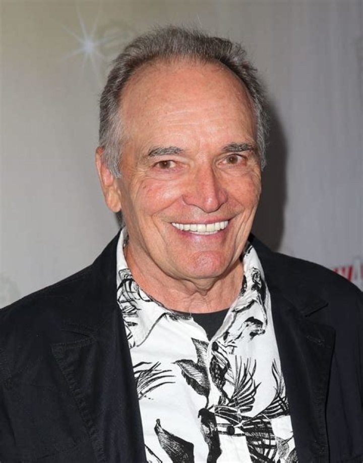 
Simon Bower Height, Weight, Net Worth, Age, Birthday, Wikipedia, Who, Nationality, Biography 