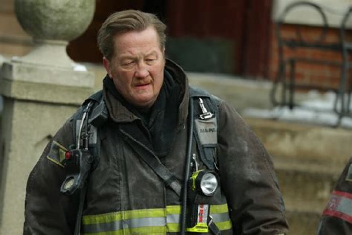 
Who is Walter Stewart? Chicago firefighter’s wife Summer Day-Stewart dies in house fire despite receiving CPR from husband 